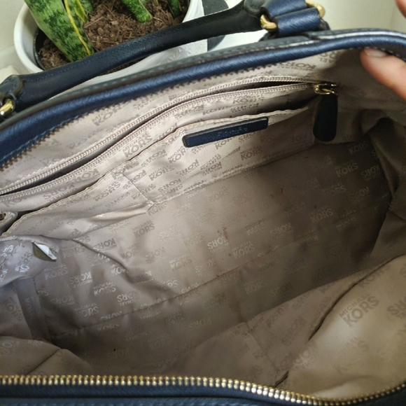 Michael kors handbag - Picture 5 of 13